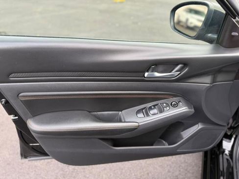 Used 2022 Nissan Altima 2.5 SR image 15