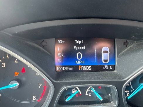 Used 2017 Ford Escape Titanium AWD/4WD image 9