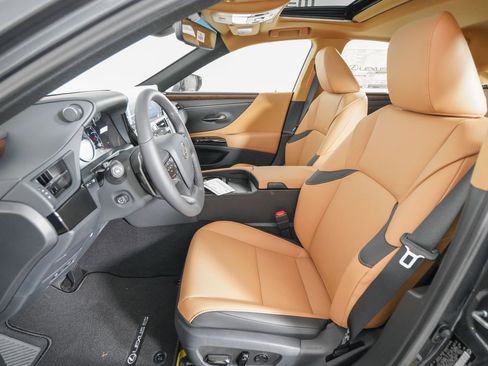 New 2025 Lexus ES 350 w/ Premium Package image 8