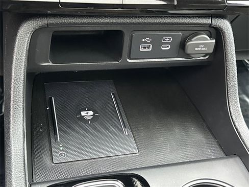 Used 2025 Honda Pilot Elite image 31