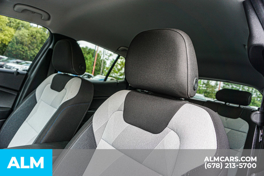 Used 2025 Chevrolet Trax LS FWD image 17