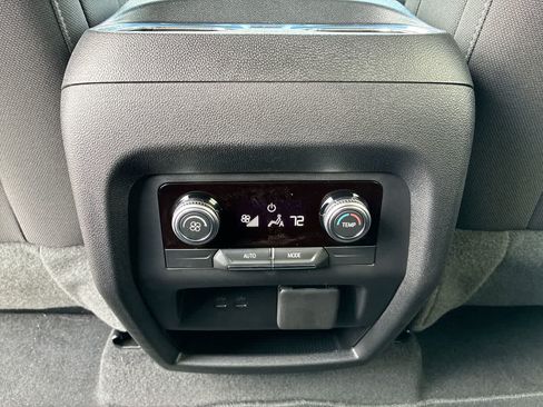 New 2026 GMC Acadia Elevation FWD image 21