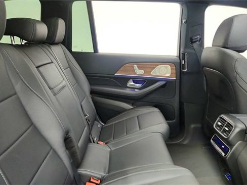 Used 2025 Mercedes-Benz GLS 450 GLS 450 image 24