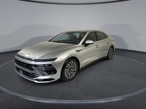 Certified 2025 Hyundai Sonata SEL FWD image 4