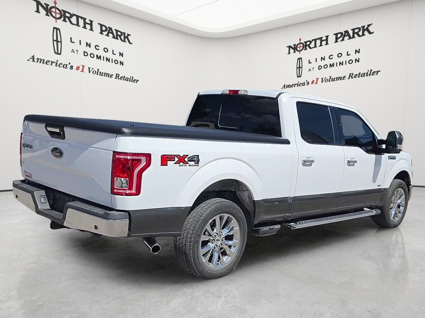 Used 2017 Ford F150 XLT w/ Equipment Group 302A Luxury AWD/4WD image 5