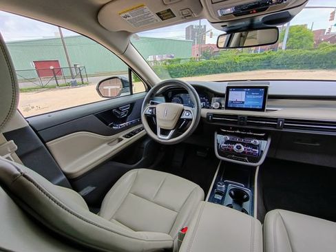 Used 2021 Lincoln Corsair FWD w/ Convenience Package image 46
