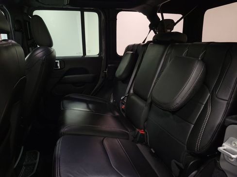 Used 2023 Jeep Wrangler Unlimited Sahara w/ Cold Weather Group image 23