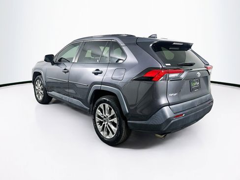 Used 2019 Toyota RAV4 XLE Premium image 5
