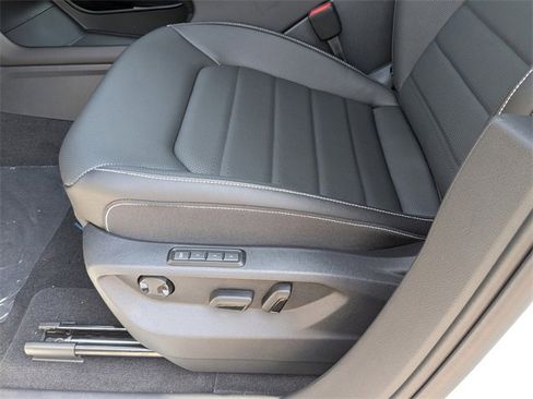 New 2026 Volkswagen Atlas Cross Sport SEL image 23