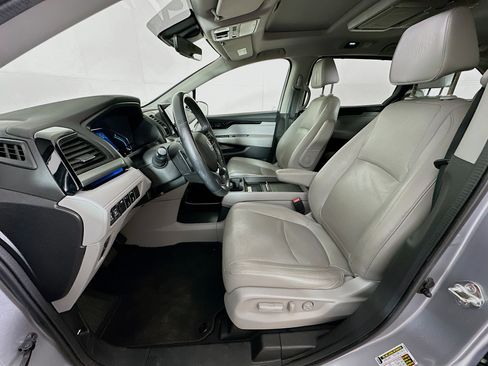 Used 2018 Honda Odyssey Elite image 13