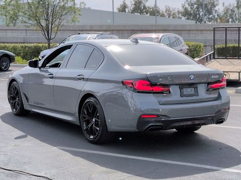Used 2021 BMW 540i xDrive w/ M Sport Package image 8
