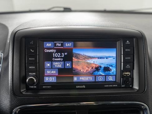 Used 2018 Dodge Grand Caravan SXT image 20