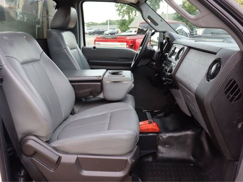 Used 2012 Ford F550 4x4 Regular Cab Super Duty w/ Payload Upgrade Pkg image 11