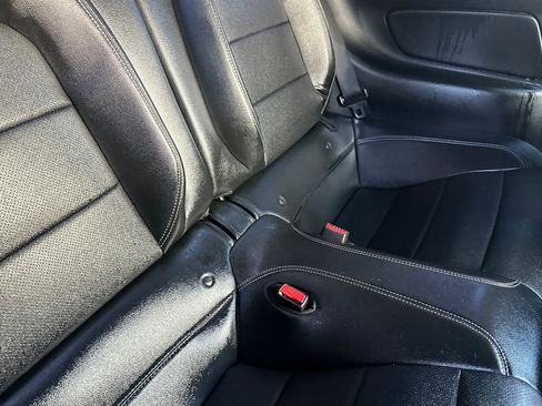 Used 2016 Ford Mustang Coupe RWD image 17