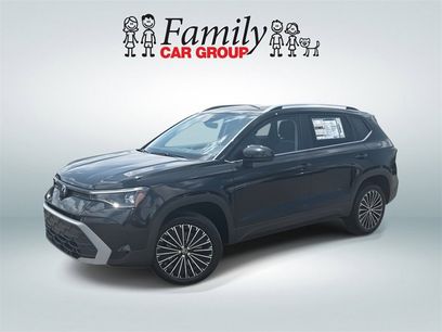 Used 2025 Volkswagen Taos SE