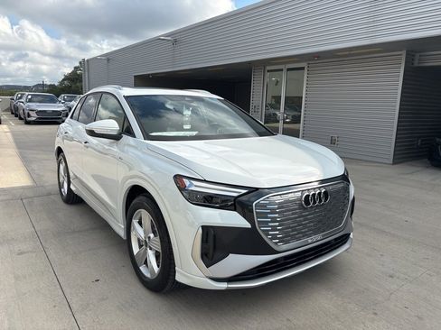 New 2026 Audi Q4 e-tron Premium Plus image 3
