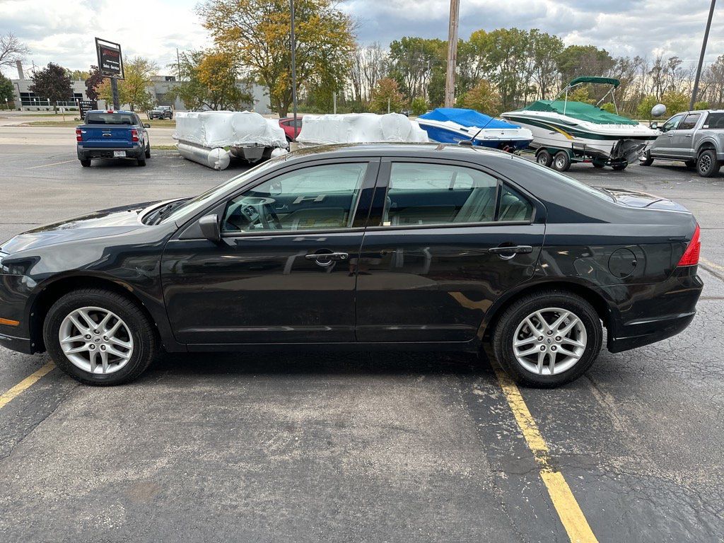 Used 2012 Ford Fusion S FWD image 3
