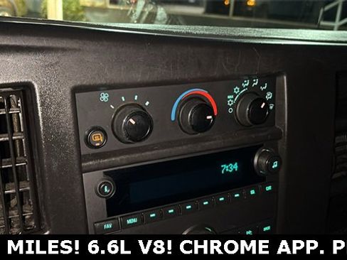 Used 2022 GMC Savana 2500 w/ Driver Convenience Package image 13