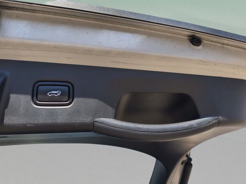 Certified 2024 Hyundai Tucson Limited FWD image 10