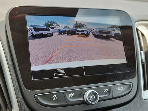 Used 2024 Chevrolet Malibu LT FWD image 18