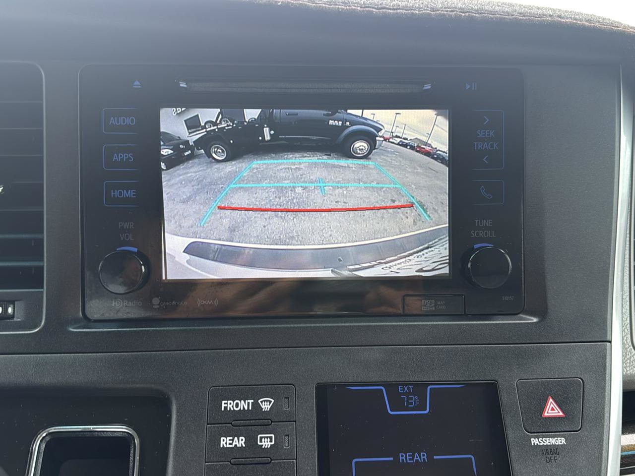 Used 2017 Toyota Sienna XLE w/ XLE Navigation Package FWD image 26