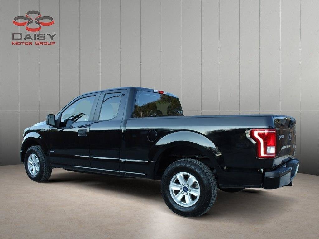 Used 2017 Ford F150 XL w/ Equipment Group 101A Mid RWD image 7
