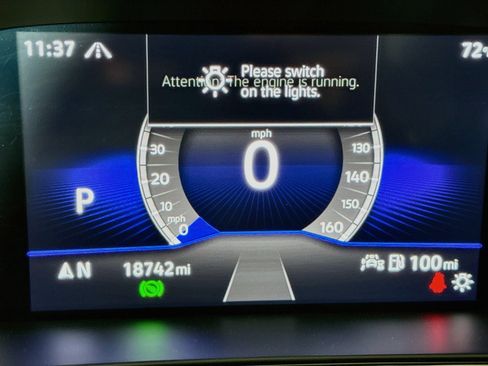 Used 2023 Volkswagen Taos SE w/ Panoramic Sunroof Package AWD/4WD image 13