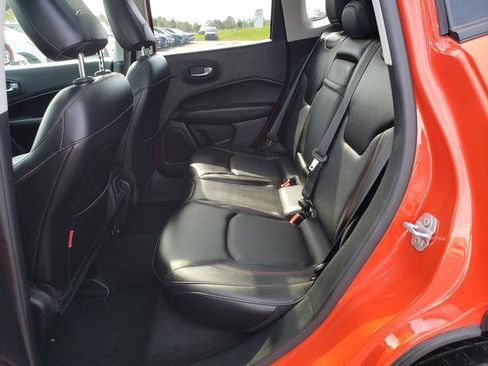 Used 2017 Jeep Compass Trailhawk w/ Leather Interior Group AWD/4WD image 12