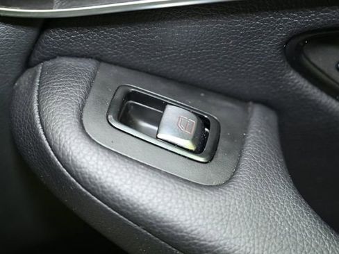 Used 2018 Mercedes-Benz GLC 300 4MATIC image 67