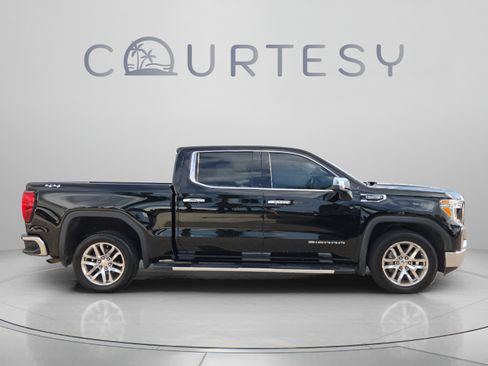 Used 2022 GMC Sierra 1500 SLT w/ SLT Premium Package AWD/4WD image 6