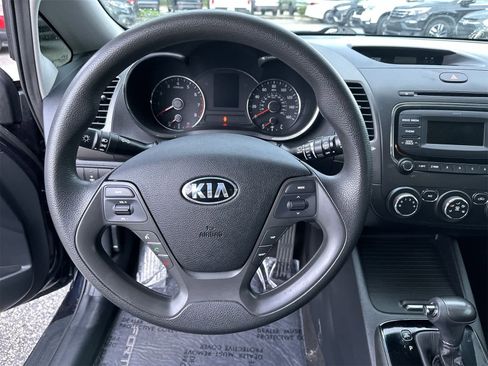 Used 2018 Kia Forte LX image 18