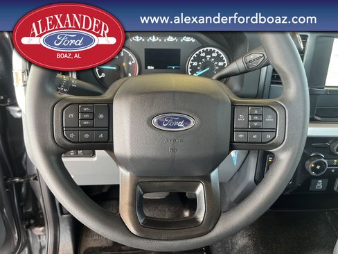 New 2025 Ford F350 XL w/ XL Chrome Package image 18