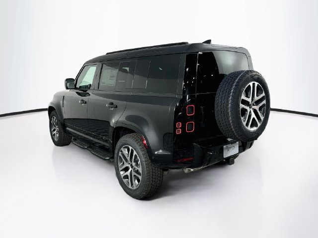 New 2026 Land Rover Defender 110 X-Dynamic SE AWD/4WD image 7
