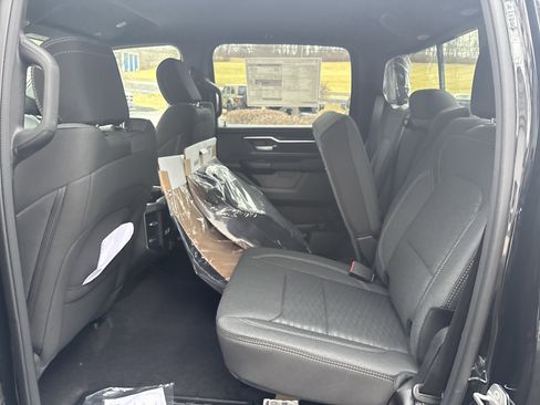 New 2026 RAM 1500 Big Horn AWD/4WD image 13
