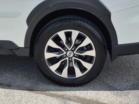 Certified 2024 Subaru Outback Touring XT AWD/4WD image 9