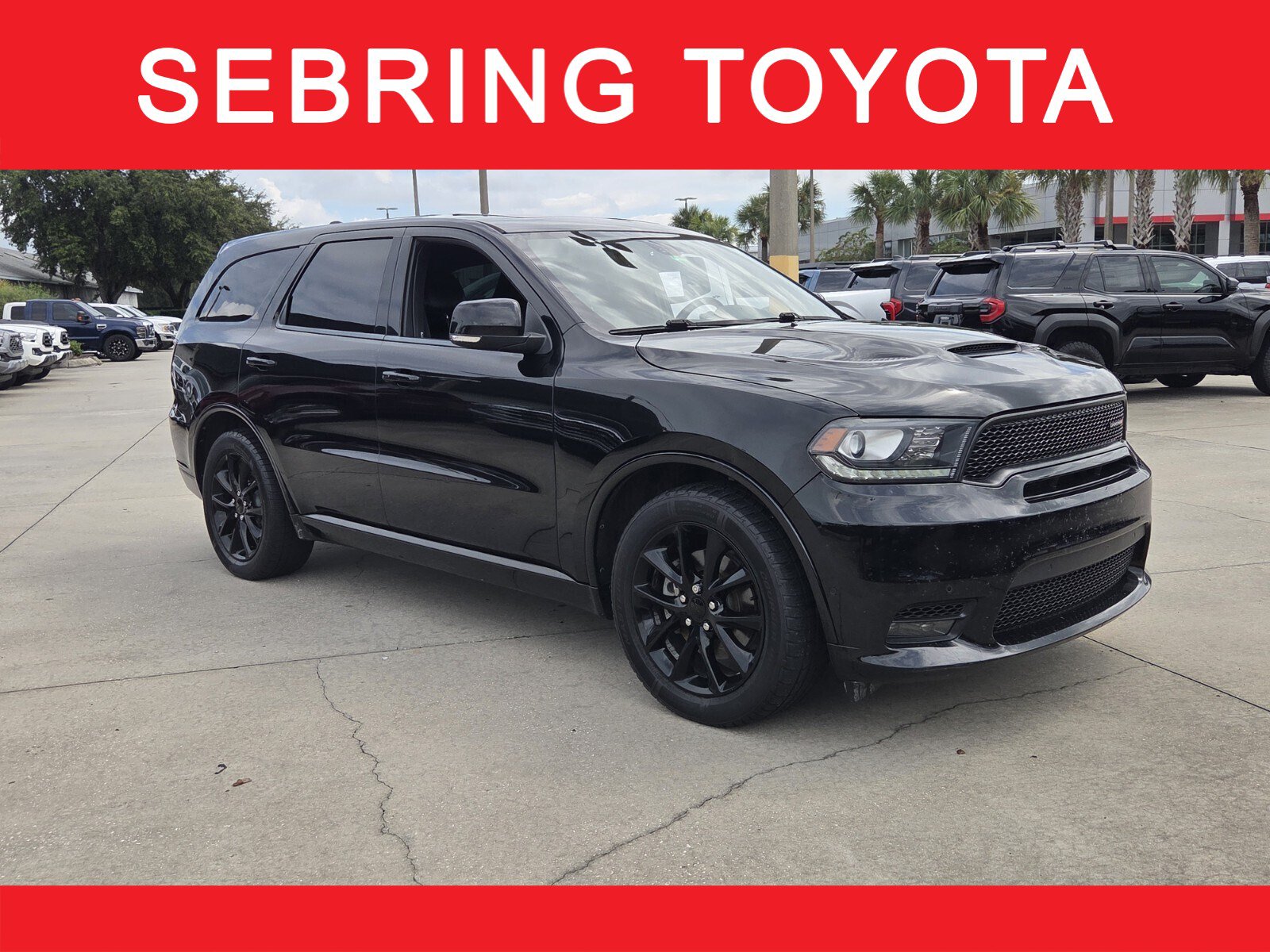 Used 2018 Dodge Durango R/T w/ Trailer Tow Group IV RWD image 1