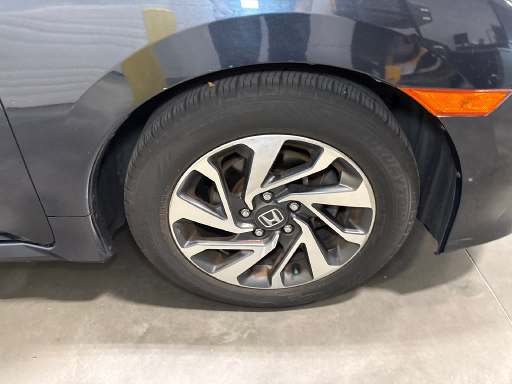 Used 2018 Honda Civic EX image 16
