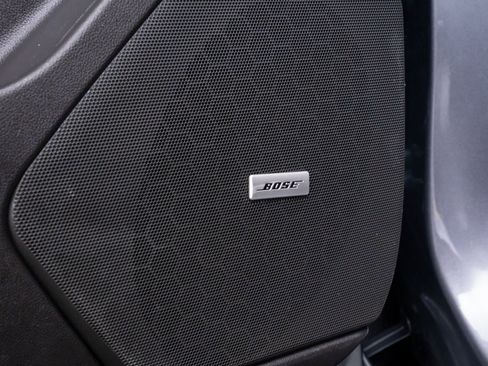 Used 2020 Cadillac XT5 Premium Luxury w/ LPO, Floor Liner Package FWD image 16