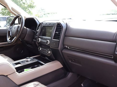 Used 2018 Ford Expedition Max Limited RWD image 20