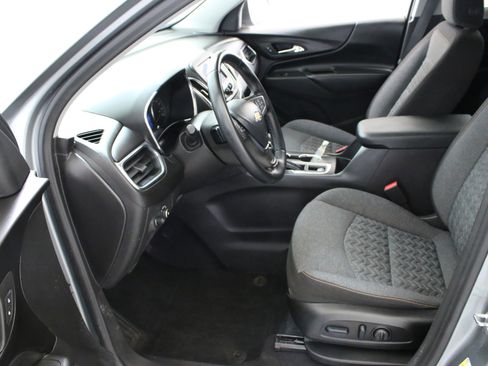 Used 2024 Chevrolet Equinox LT w/ LPO, Floor Liner Package FWD image 25