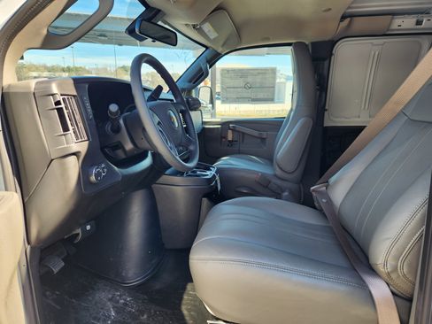 New 2025 Chevrolet Express 2500 w/ Driver Convenience Package image 9