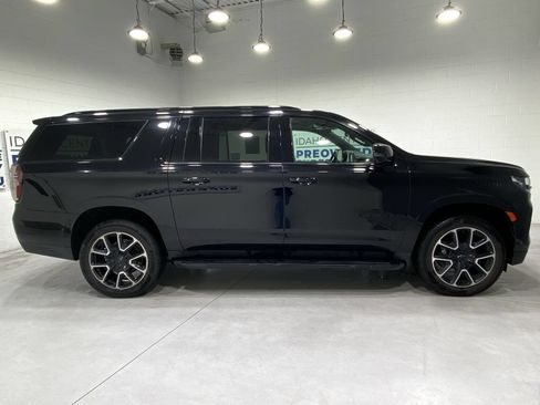 Used 2024 Chevrolet Suburban RST w/ Luxury Package AWD/4WD image 9