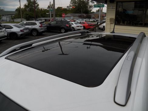 Used 2015 Jeep Cherokee Limited AWD/4WD image 8