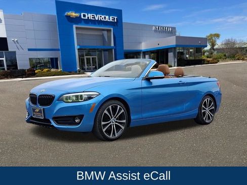 Used 2020 BMW 230i Convertible w/ Premium Package RWD image 32