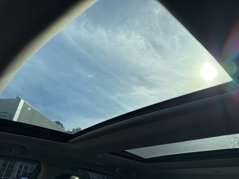 Used 2018 Nissan Maxima Platinum w/ Interior Lighting Package image 30