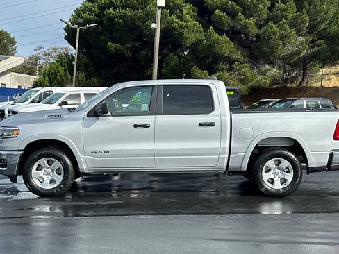 New 2026 RAM 1500 4x4 Crew Cab image 7