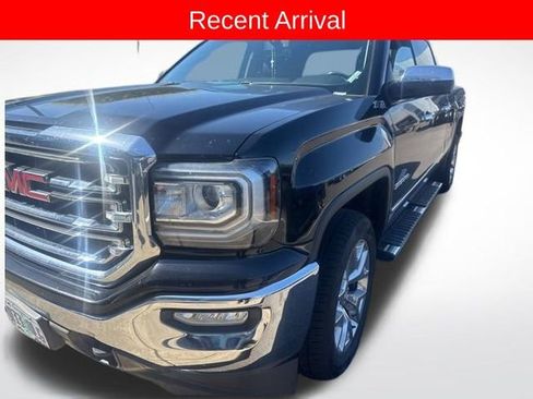 Used 2017 GMC Sierra 1500 SLT w/ SLT Premium Package AWD/4WD image 8