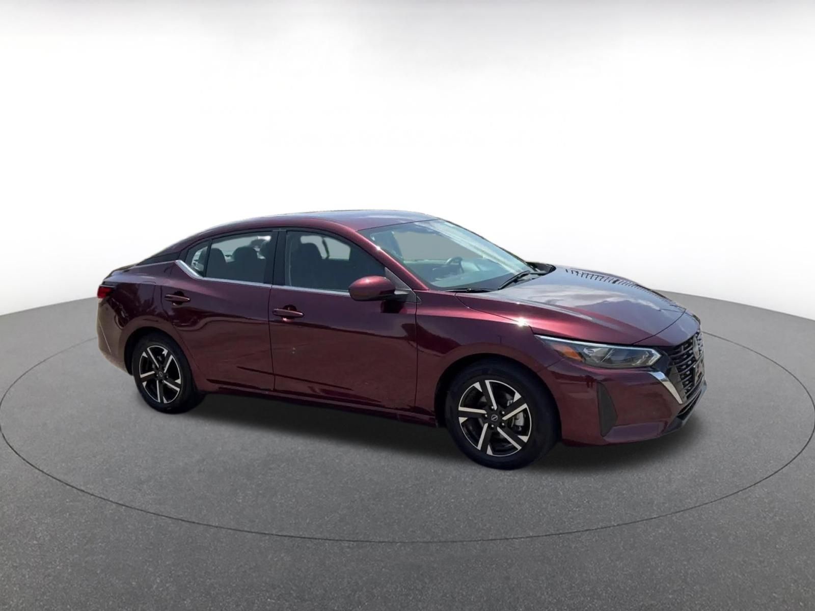 Used 2025 Nissan Sentra SV FWD image 2