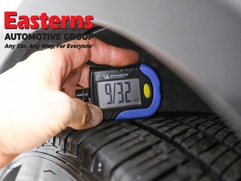 Used 2023 Volkswagen Tiguan SE image 26