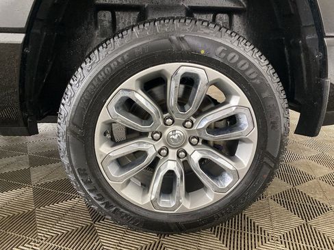 Used 2023 RAM 1500 Laramie image 25